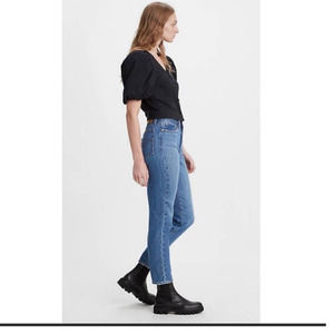 New Levi's Premium Wedgie High Rise Tapered Fit Jeans Size 23